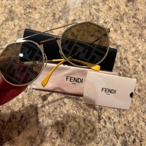 BRAND NEW!!! Fendi sunglasses